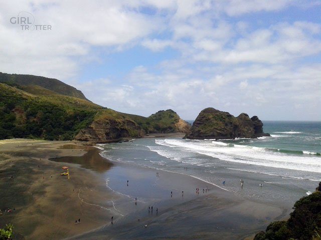 Piha Beach, plage proche d'Auckland en Nouvelle Zélande - Girltrotter