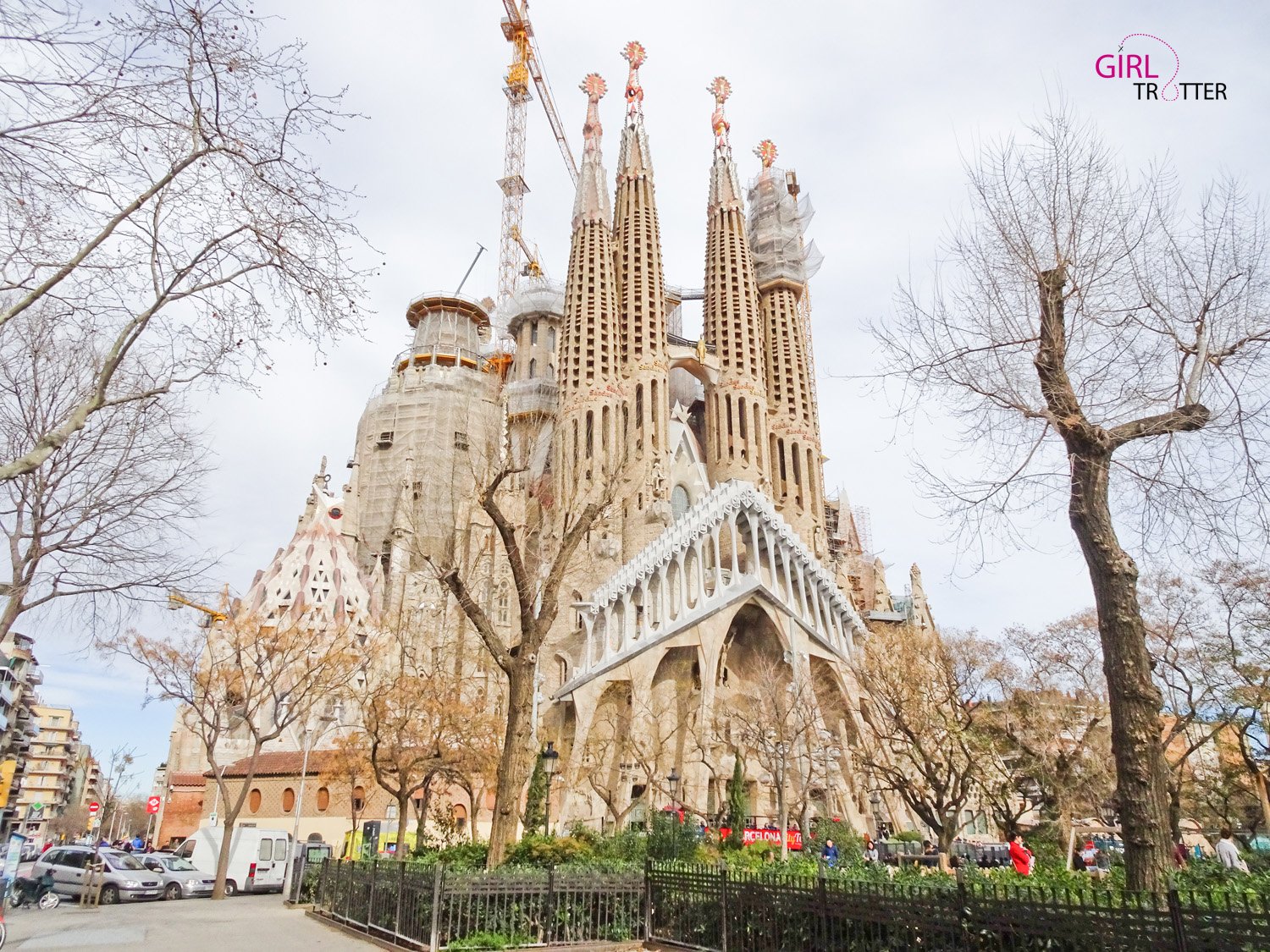 La Sagrada Familia de Gaudi a Barcelone by Girltrotter