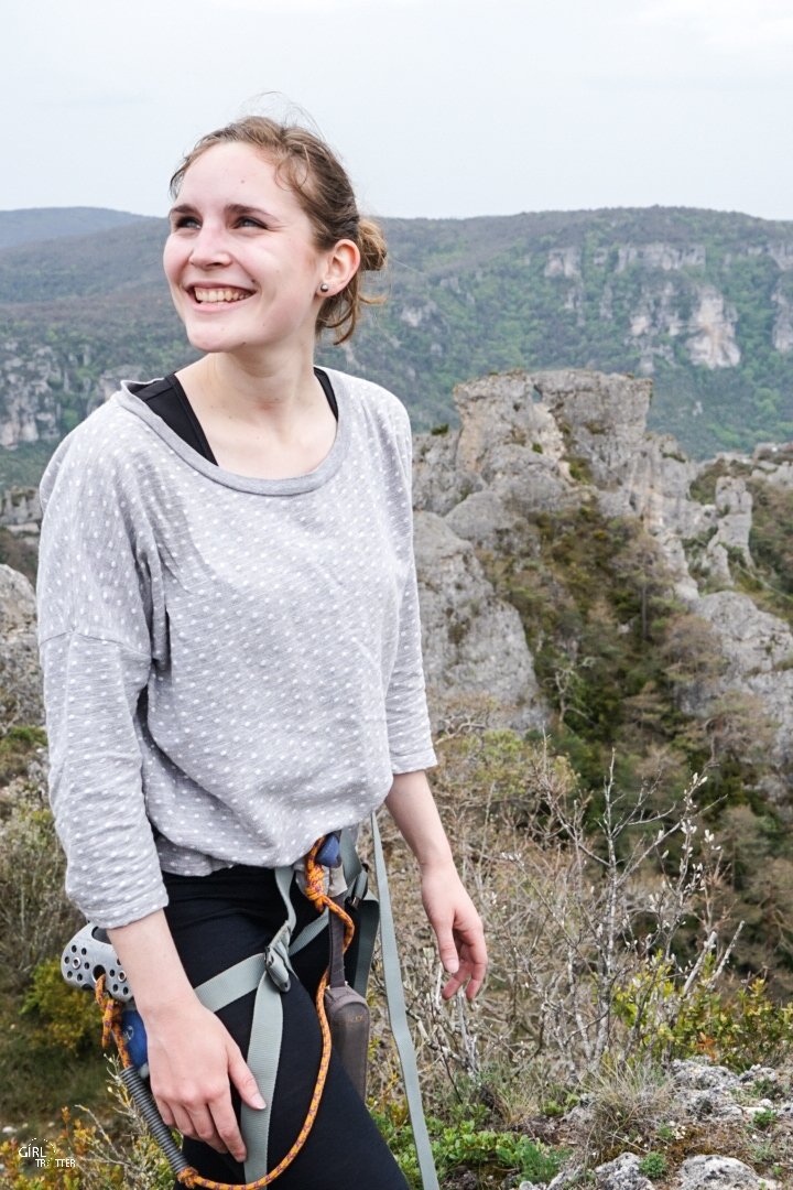 Girltrotter en Via Ferrata en Aveyron a Montpellier le vieux