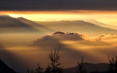 Lever de soleil sur le volcan Bromo en Indonésie