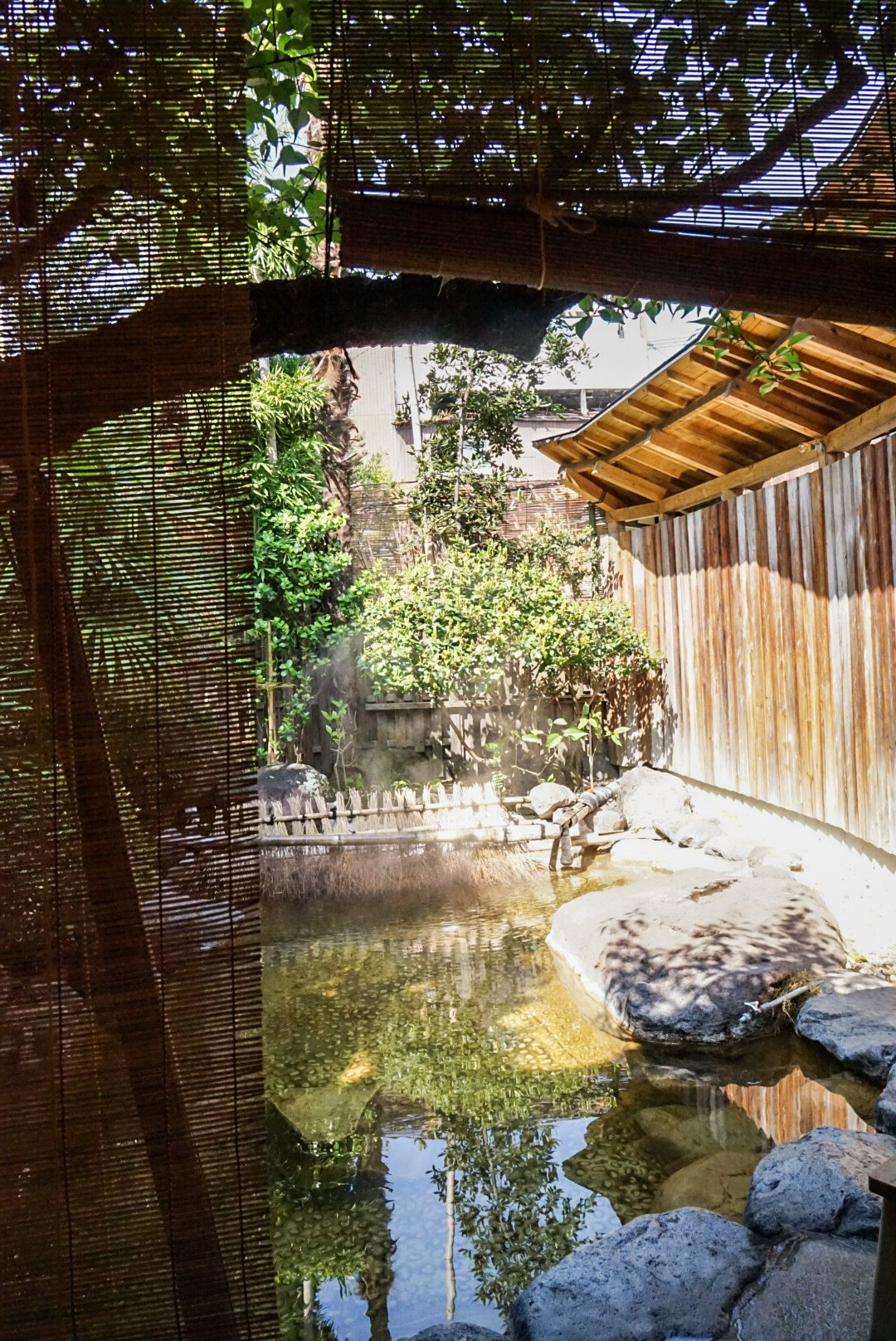 Onsen privé du ryokan Yamada Bessou de Beppu au Japon