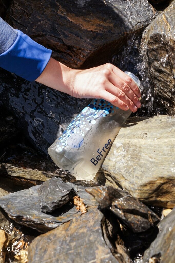 Boire eau potable au Nepal en randonnee - gourde filtrante Be Free Katadyn