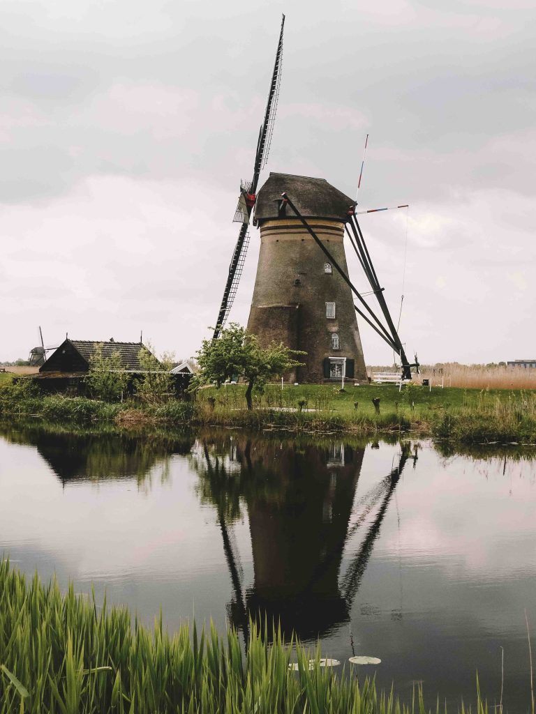 admirer les moulins de kinderdijk en hollande patrimoine mondial de l unesco girltrotter, le blog des filles qui voyagent 1
