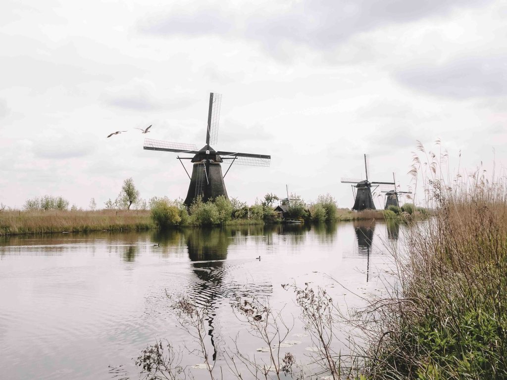 admirer les moulins de kinderdijk en hollande patrimoine mondial de l unesco girltrotter, le blog des filles qui voyagent 6