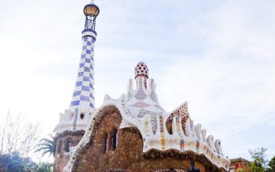 RENDEZ-VOUS AVEC LE SURPRENANT BARCELONE DE GAUDÍ