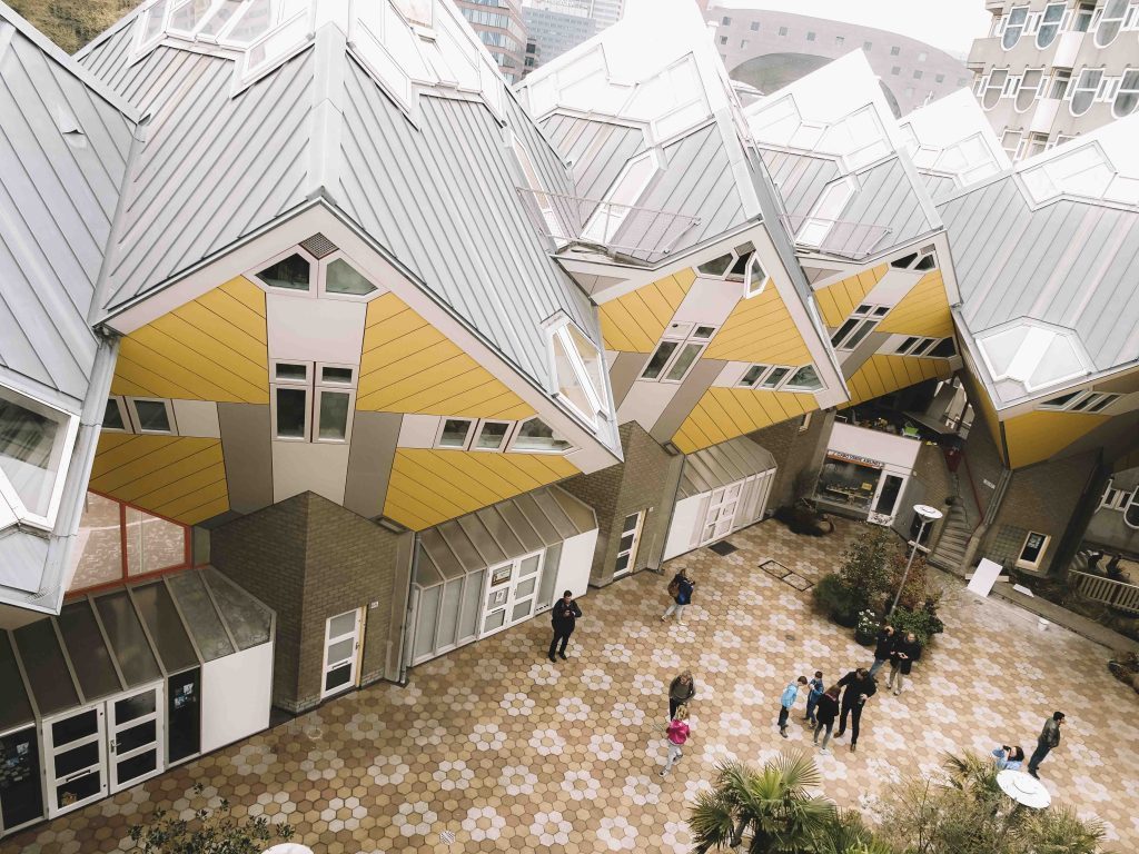 les maisons cubiques de l’architecte Piet Blot Rotterdam Pays Bas